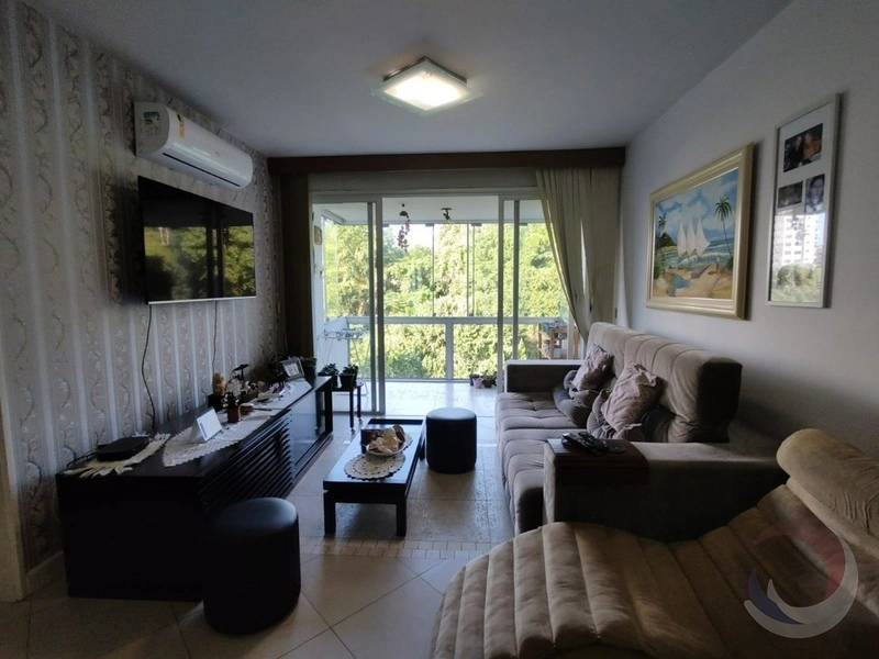 Apartamento na Agronômica com 3 dormitórios, sendo 1 suíte e 1 vaga: 6ª foto da galeria de imagens do imóvel