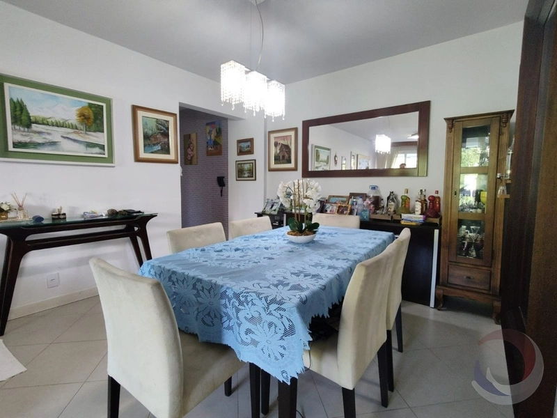 Apartamento na Agronômica com 3 dormitórios, sendo 1 suíte e 1 vaga: 11ª foto da galeria de imagens do imóvel