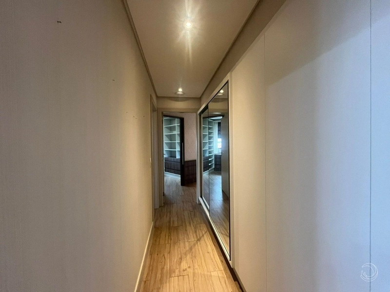 Apartamento no Centro com 3 suítes e 4 vagas de garagem - 256 m²: 30ª foto da galeria de imagens do imóvel