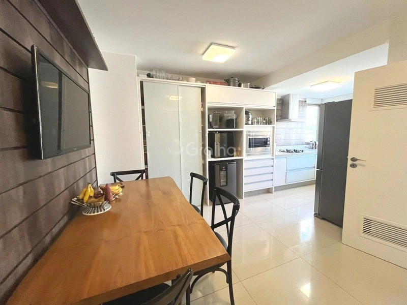Apartamento no Centro  com 4 suítes e 4 vagas de garagem - 256 m²: 12ª foto da galeria de imagens do imóvel