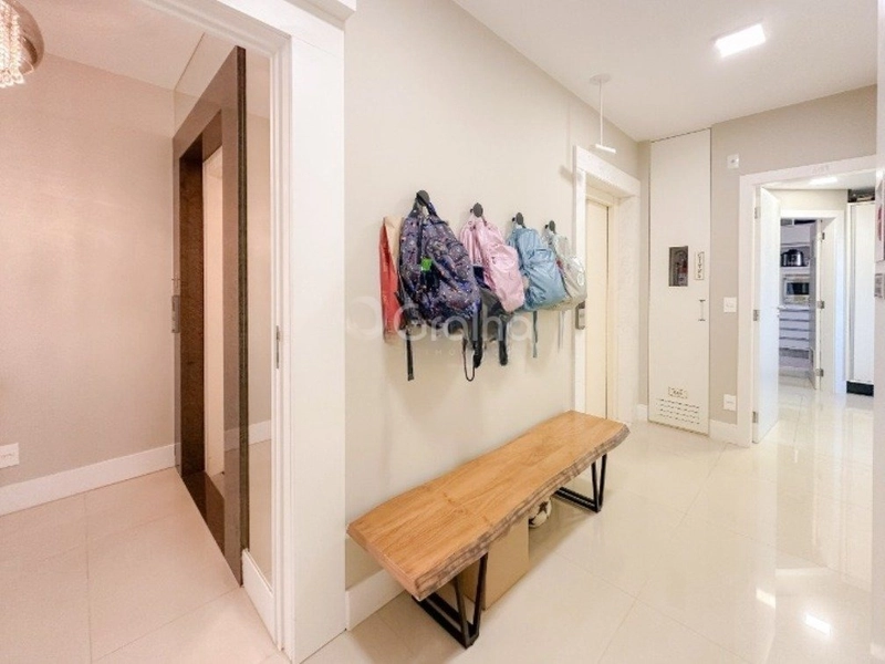 Apartamento no Centro  com 4 suítes e 4 vagas de garagem - 256 m²: 10ª foto da galeria de imagens do imóvel