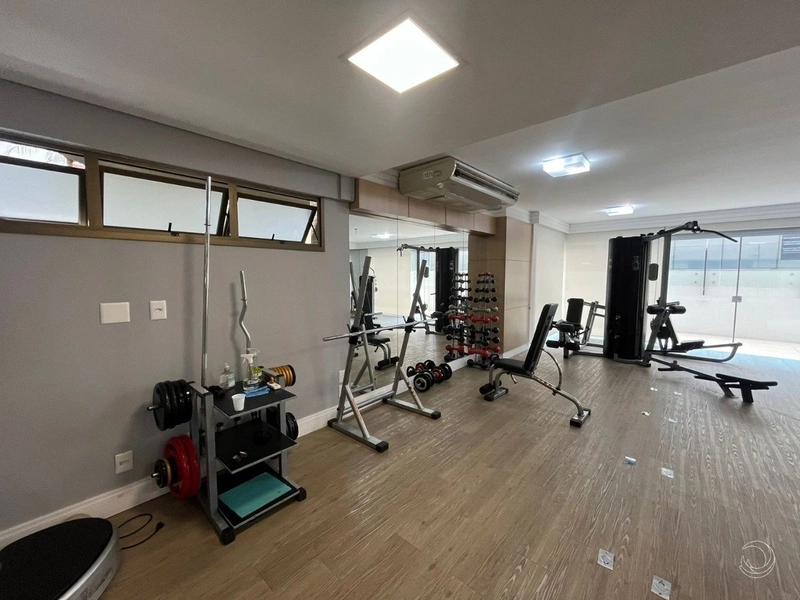 Apartamento no Centro com 3 suítes e 4 vagas de garagem - 256 m²: 44ª foto da galeria de imagens do imóvel