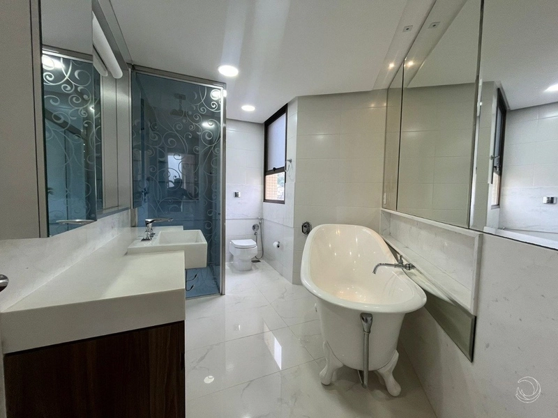 Apartamento no Centro com 3 suítes e 4 vagas de garagem - 256 m²: 27ª foto da galeria de imagens do imóvel