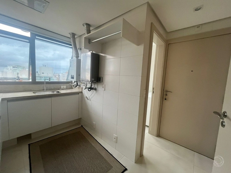 Apartamento no Centro com 3 suítes e 4 vagas de garagem - 256 m²: 16ª foto da galeria de imagens do imóvel