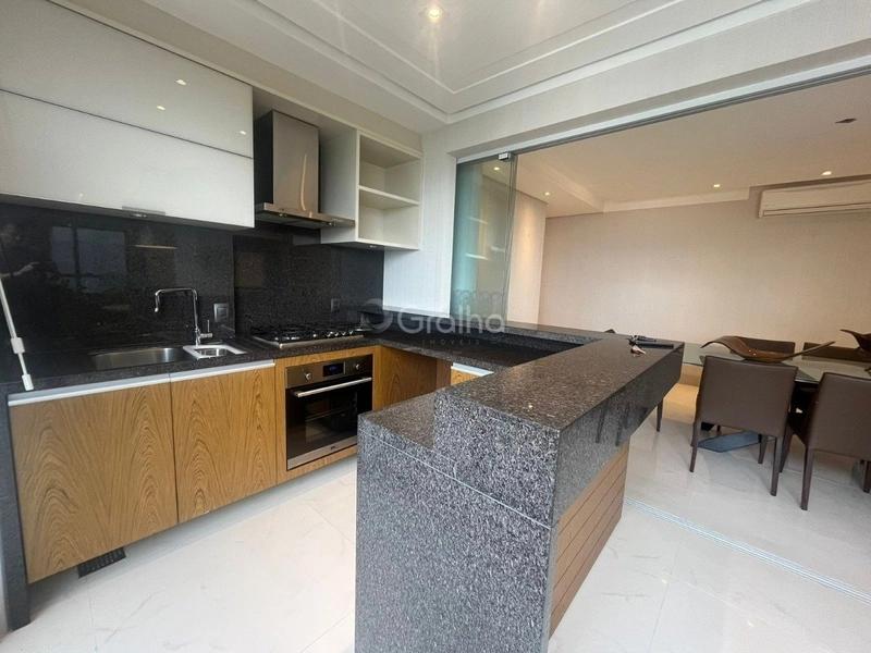 Apartamento no Centro  com 4 suítes e 4 vagas de garagem - 256 m²: 33ª foto da galeria de imagens do imóvel