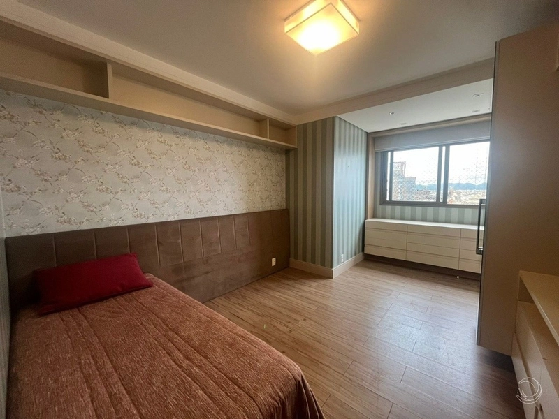 Apartamento no Centro com 3 suítes e 4 vagas de garagem - 256 m²: 29ª foto da galeria de imagens do imóvel