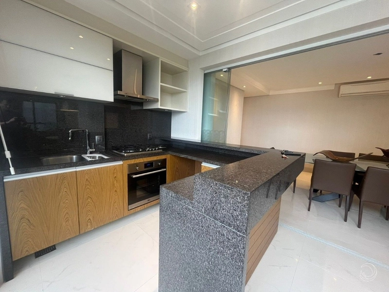 Apartamento no Centro com 3 suítes e 4 vagas de garagem - 256 m²: 41ª foto da galeria de imagens do imóvel