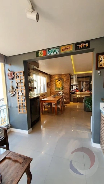 Apartamento em Jurere com 3 dormitórios, sendo 1 suítes e 1 vaga: 3ª foto da galeria de imagens do imóvel