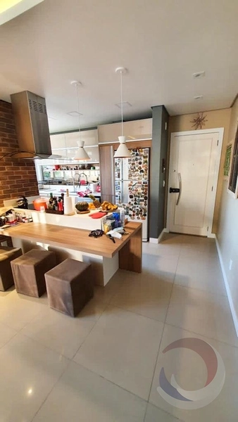 Apartamento em Jurere com 3 dormitórios, sendo 1 suítes e 1 vaga: 4ª foto da galeria de imagens do imóvel