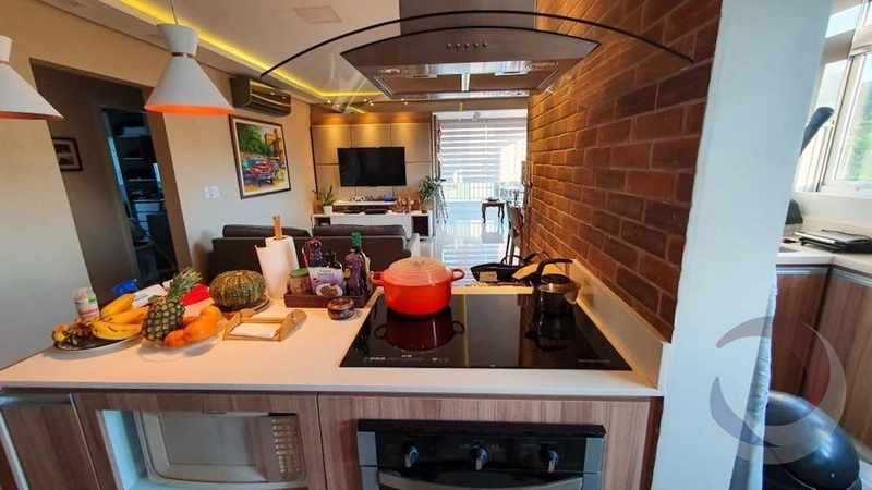 Apartamento em Jurere com 3 dormitórios, sendo 1 suítes e 1 vaga: 1ª foto da galeria de imagens do imóvel