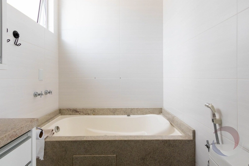Apartamento na Agronomica com 3 dormitórios 1 suíte e 5 vagas - 133m²: 6ª foto da galeria de imagens do imóvel