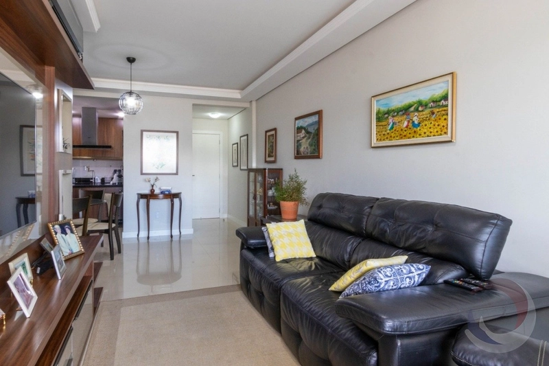Apartamento na Agronomica com 3 dormitórios 1 suíte e 5 vagas - 133m²: 2ª foto da galeria de imagens do imóvel