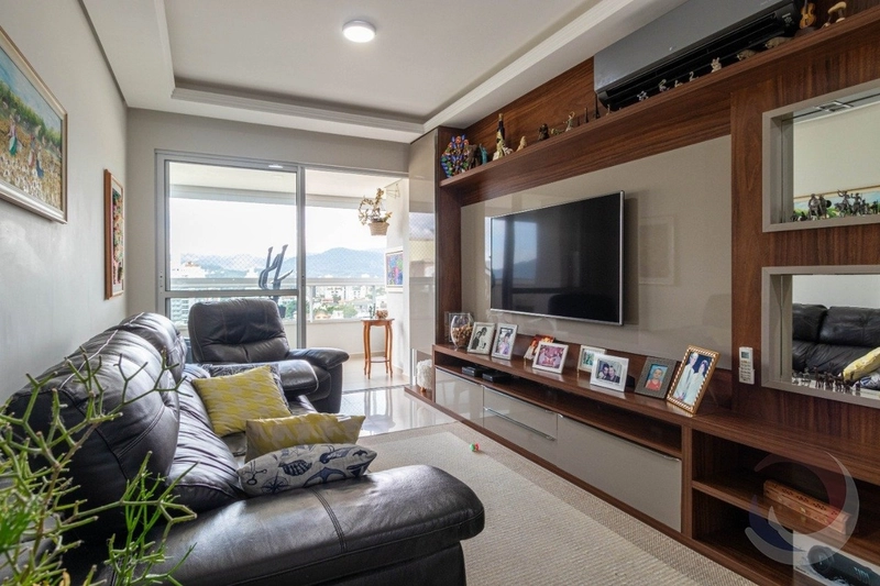 Apartamento na Agronomica com 3 dormitórios 1 suíte e 5 vagas - 133m²: 35ª foto da galeria de imagens do imóvel