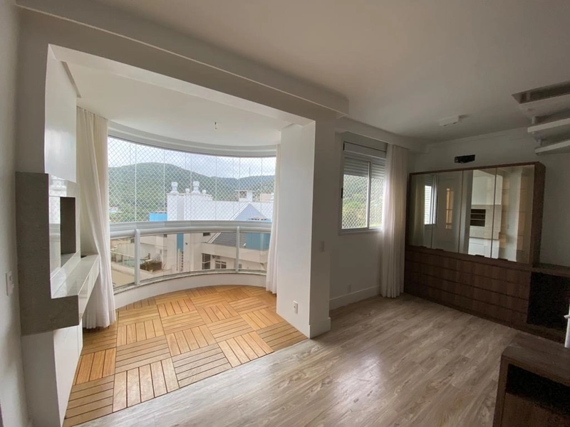 Apartamento no Itacurubi com 4 dormitórios, sendo 2 suítes e 2 vagas: 2ª foto da galeria de imagens do imóvel