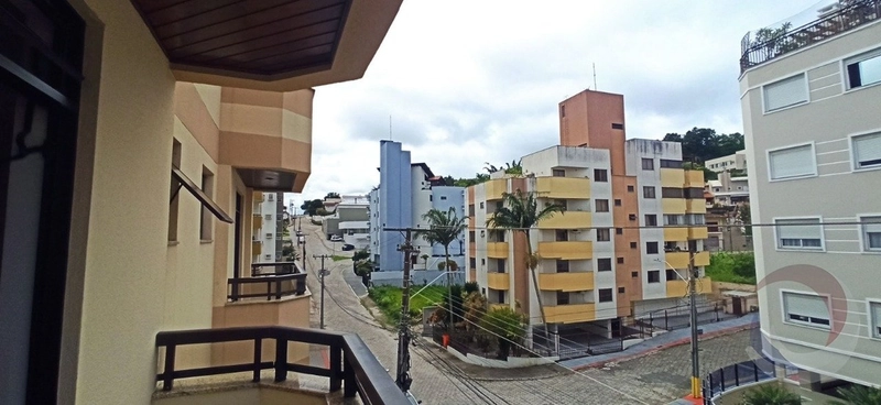 Apartamento no Abraão com 3 dormitórios, sendo 1 suíte e 2 vagas: 1ª foto da galeria de imagens do imóvel
