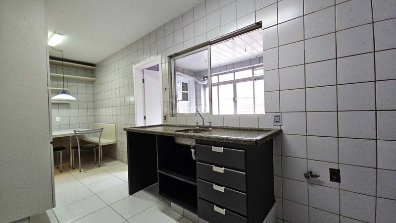 Apartamento na Agronômica com 3 dormitórios, sendo 1 suíte e 1 vagas: 10ª foto da galeria de imagens do imóvel