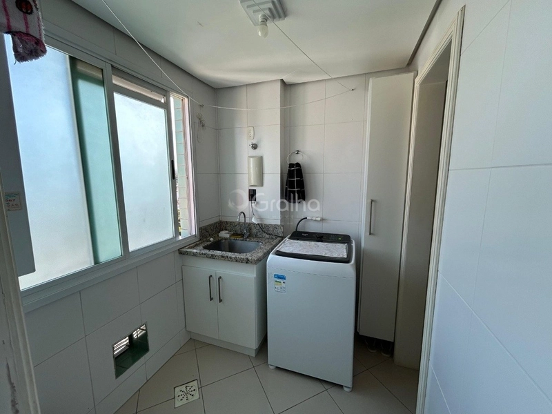 Apartamento em coqueiros com 03 dormitórios, sendo 01 suíte e 1 vaga: 10ª foto da galeria de imagens do imóvel