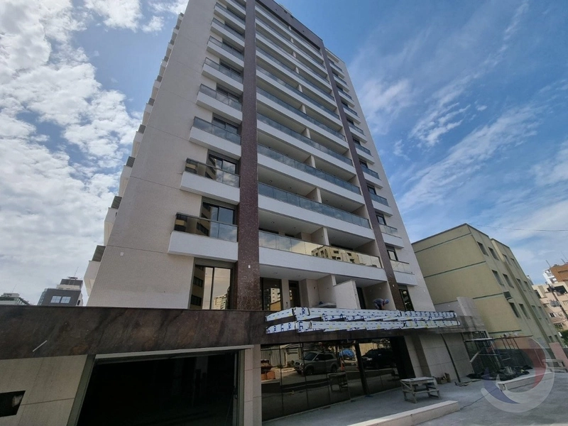 Apartamento no Centro com 3 dormitórios, sendo 1 suíte com 2 vagas: 1ª foto da galeria de imagens do imóvel