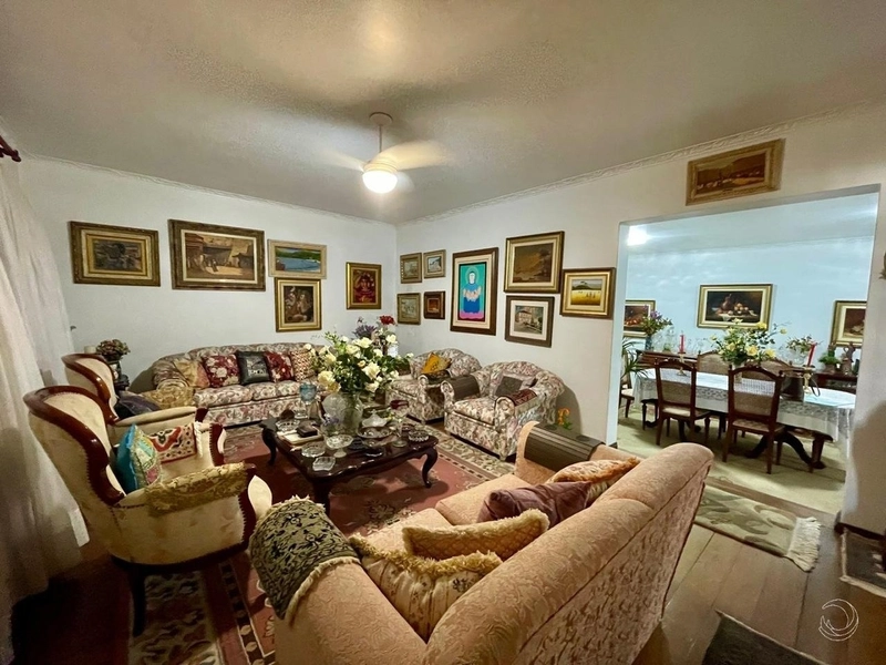 Casa em Coqueiros com 4 dormitórios, sendo 2 suítes e 4 vagas: 5ª foto da galeria de imagens do imóvel