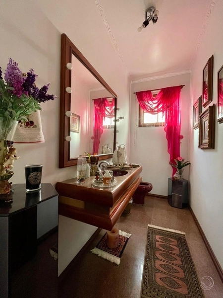 Casa em Coqueiros com 4 dormitórios, sendo 2 suítes e 4 vagas: 19ª foto da galeria de imagens do imóvel