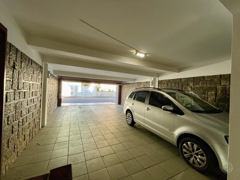 Casa em Coqueiros com 4 dormitórios, sendo 2 suítes e 4 vagas: 23ª foto da galeria de imagens do imóvel