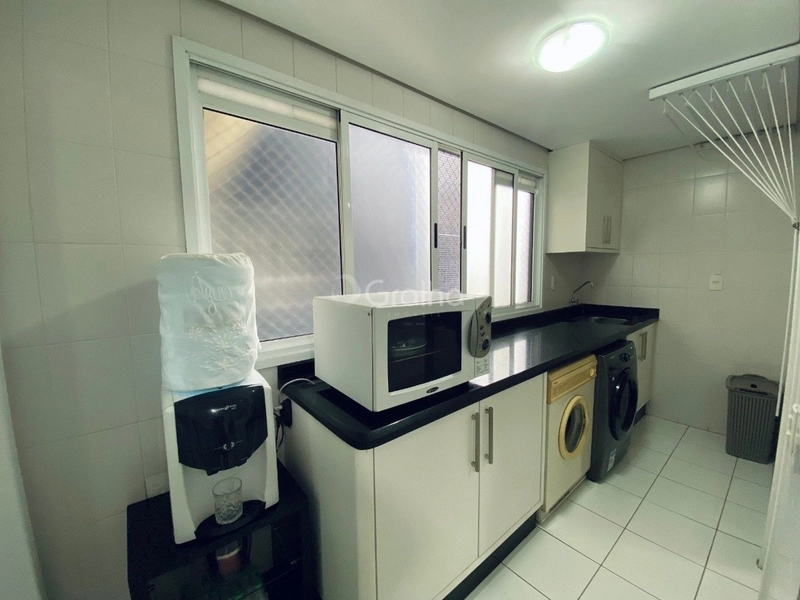 Apartamento na Beira Mar com 4 dormitórios 3 suítes e 2 vagas: 11ª foto da galeria de imagens do imóvel