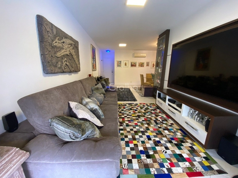 Apartamento na Beira Mar com 4 dormitórios 3 suítes e 2 vagas: 4ª foto da galeria de imagens do imóvel