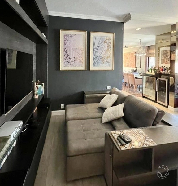 Apartamento no centro com 4 dormitórios 2 suítes e 4 vagas: 5ª foto da galeria de imagens do imóvel