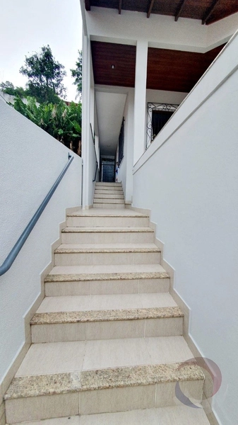 Casa na Agronômica com 4 dormitórios 1 suíte e 8 vagas - 162 m²: 8ª foto da galeria de imagens do imóvel