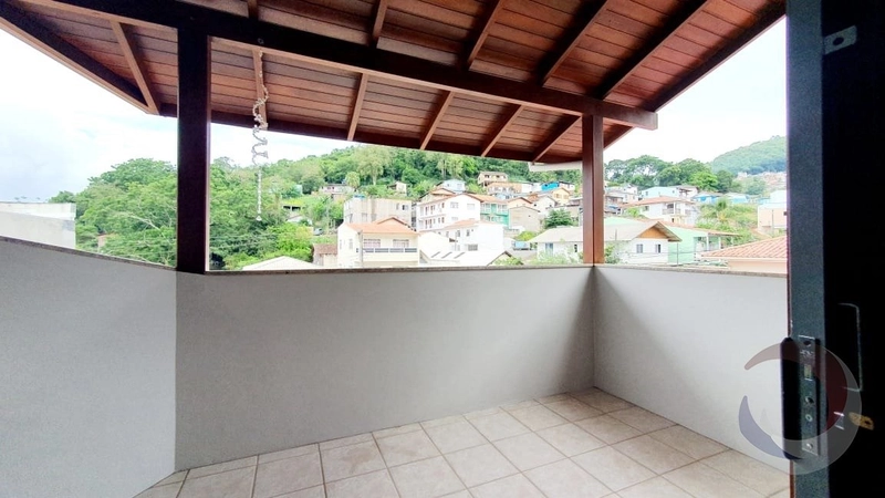 Casa na Agronômica com 4 dormitórios 1 suíte e 8 vagas - 162 m²: 16ª foto da galeria de imagens do imóvel