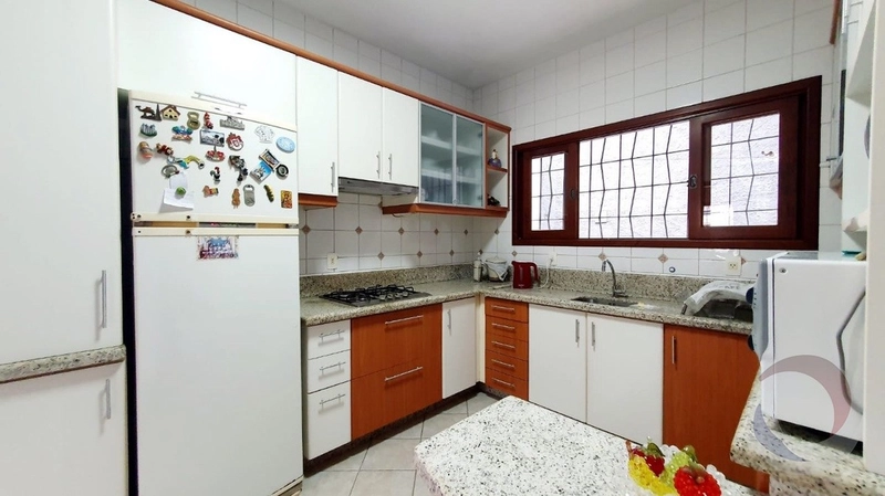 Casa na Agronômica com 4 dormitórios 1 suíte e 8 vagas - 162 m²: 7ª foto da galeria de imagens do imóvel