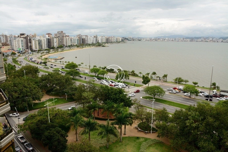 Apartamento na Agronômica com 4 dormitórios 2 suítes e 2 vagas -264 m²: 2ª foto da galeria de imagens do imóvel