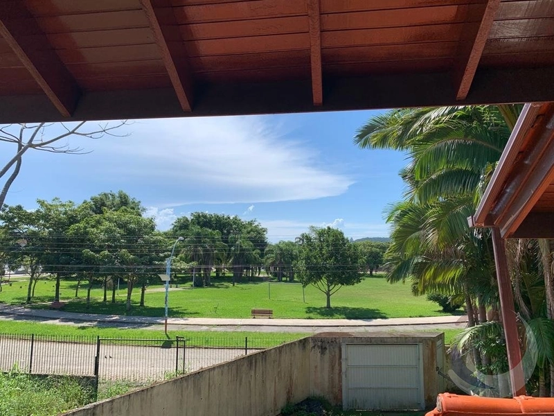 Casa no Córrego Grande com 4 dormitórios, sendo 4 suítes,: 18ª foto da galeria de imagens do imóvel
