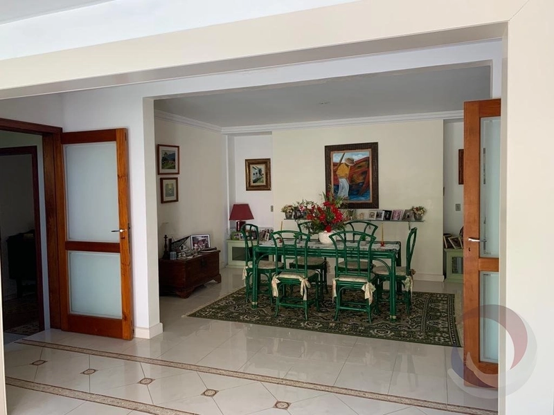 Casa no Córrego Grande com 4 dormitórios, sendo 4 suítes,: 8ª foto da galeria de imagens do imóvel