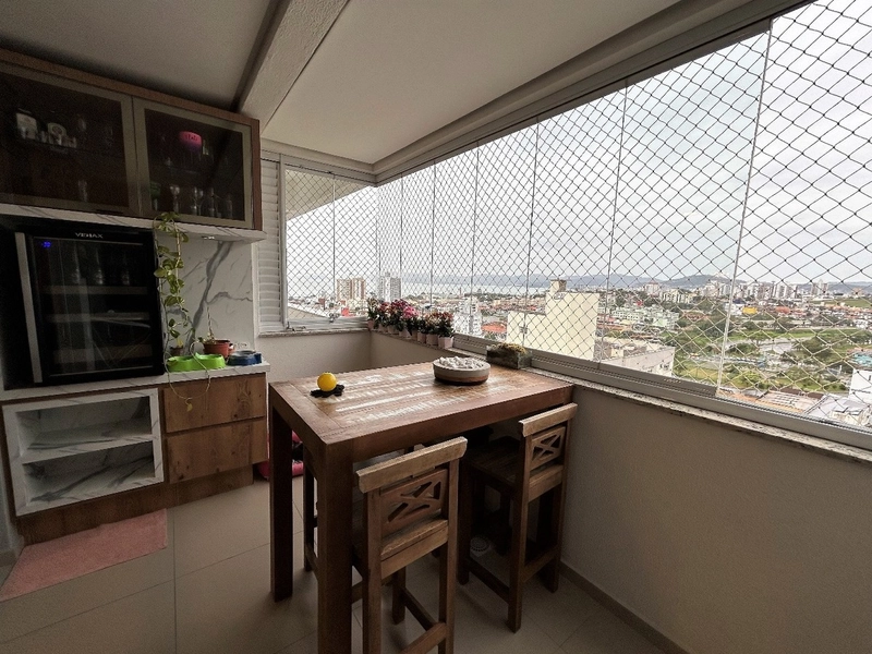 Cobertura em Barreiros com 3 dormitórios, sendo 1 suítes e 2 vagas: 10ª foto da galeria de imagens do imóvel