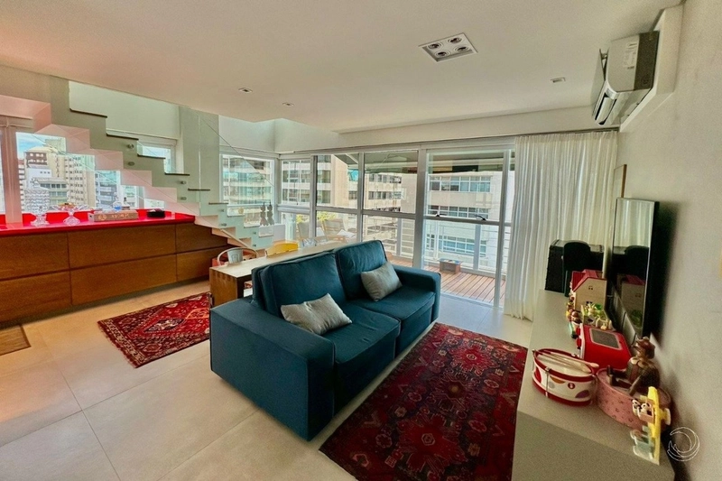 Belíssimo Apartamento no Centro mobiliado com 1 dormitório e 2 vagas: 1ª foto da galeria de imagens do imóvel