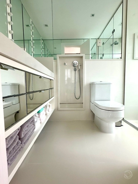 Belíssimo Apartamento no Centro mobiliado com 1 dormitório e 2 vagas: 16ª foto da galeria de imagens do imóvel