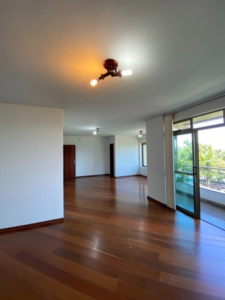 Apartamento na Agronômica com 3 dormitórios 1 suíte e 2 vgs vista mar: 14ª foto da galeria de imagens do imóvel