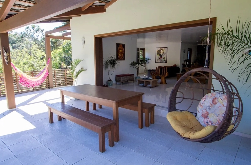 Excelente casa localizada no início da Praia Mole com 11 suítes: 8ª foto da galeria de imagens do imóvel