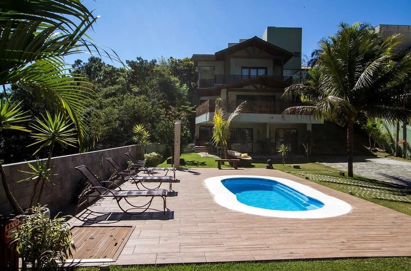 Excelente casa localizada no início da Praia Mole com 11 suítes: 1ª foto da galeria de imagens do imóvel