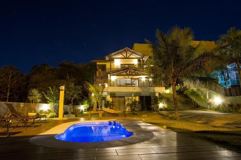 Excelente casa localizada no início da Praia Mole com 11 suítes: 2ª foto da galeria de imagens do imóvel