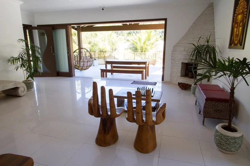 Excelente casa localizada no início da Praia Mole com 11 suítes: 6ª foto da galeria de imagens do imóvel