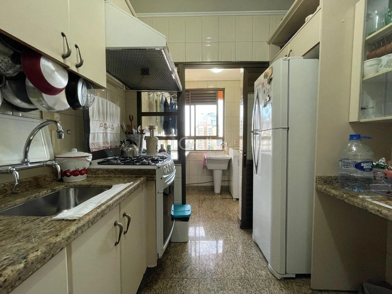 Apartamento no Centro com 3 dormitórios 1 suíte e 1 vaga - 109m²: 11ª foto da galeria de imagens do imóvel