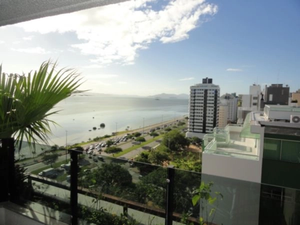 Apartamento na Beira Mar com 5 dormitórios 5 suítes e 3 vagas - 381m²: 4ª foto da galeria de imagens do imóvel
