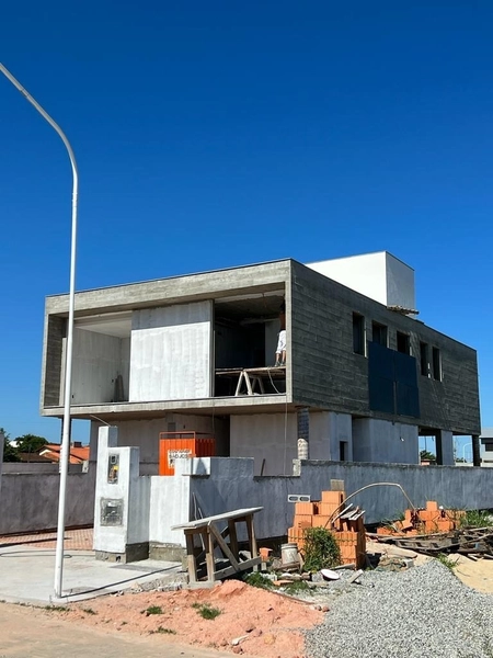 Casa residencial no Campeche com 3 dormitórios, sendo 3 suítes e 2 vag: 4ª foto da galeria de imagens do imóvel