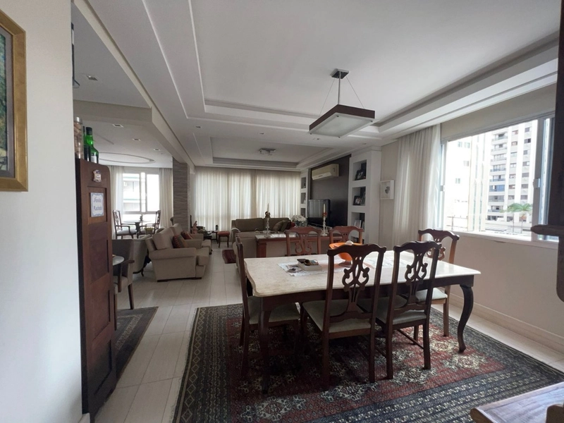 Apartamento no Centro com 3 dormitórios 1suite e 1 vaga - 140 m²: 2ª foto da galeria de imagens do imóvel