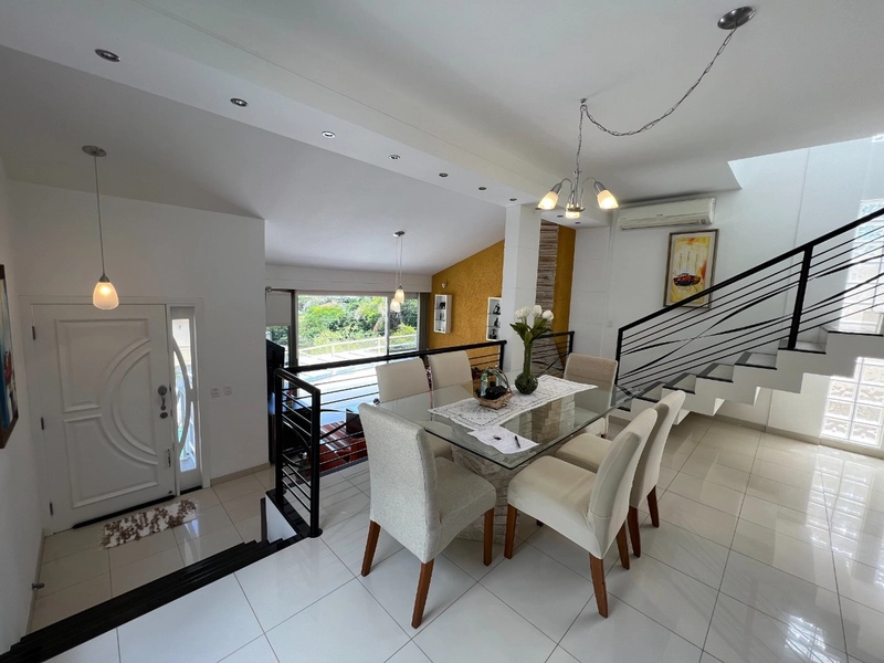Casa residencial no Pantanal com 3 dormitórios, sendo 1 suíte 230m²: 4ª foto da galeria de imagens do imóvel
