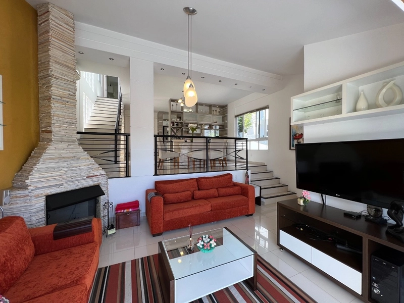 Casa residencial no Pantanal com 3 dormitórios, sendo 1 suíte 230m²: 1ª foto da galeria de imagens do imóvel