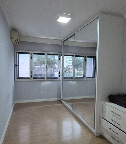 Apartamento na Beira Mar com 3 dormitórios, sendo 1 suítes e 1 vaga: 5ª foto da galeria de imagens do imóvel