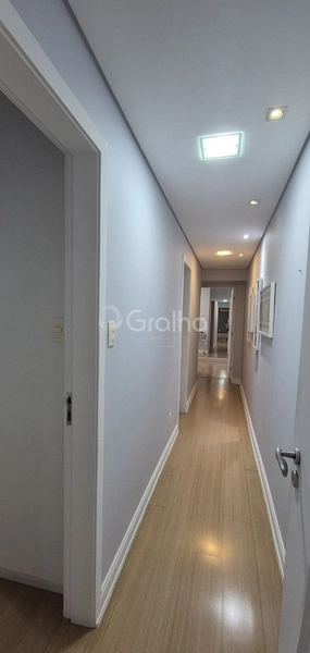 Apartamento na Beira Mar com 3 dormitórios, sendo 1 suítes e 1 vaga: 15ª foto da galeria de imagens do imóvel